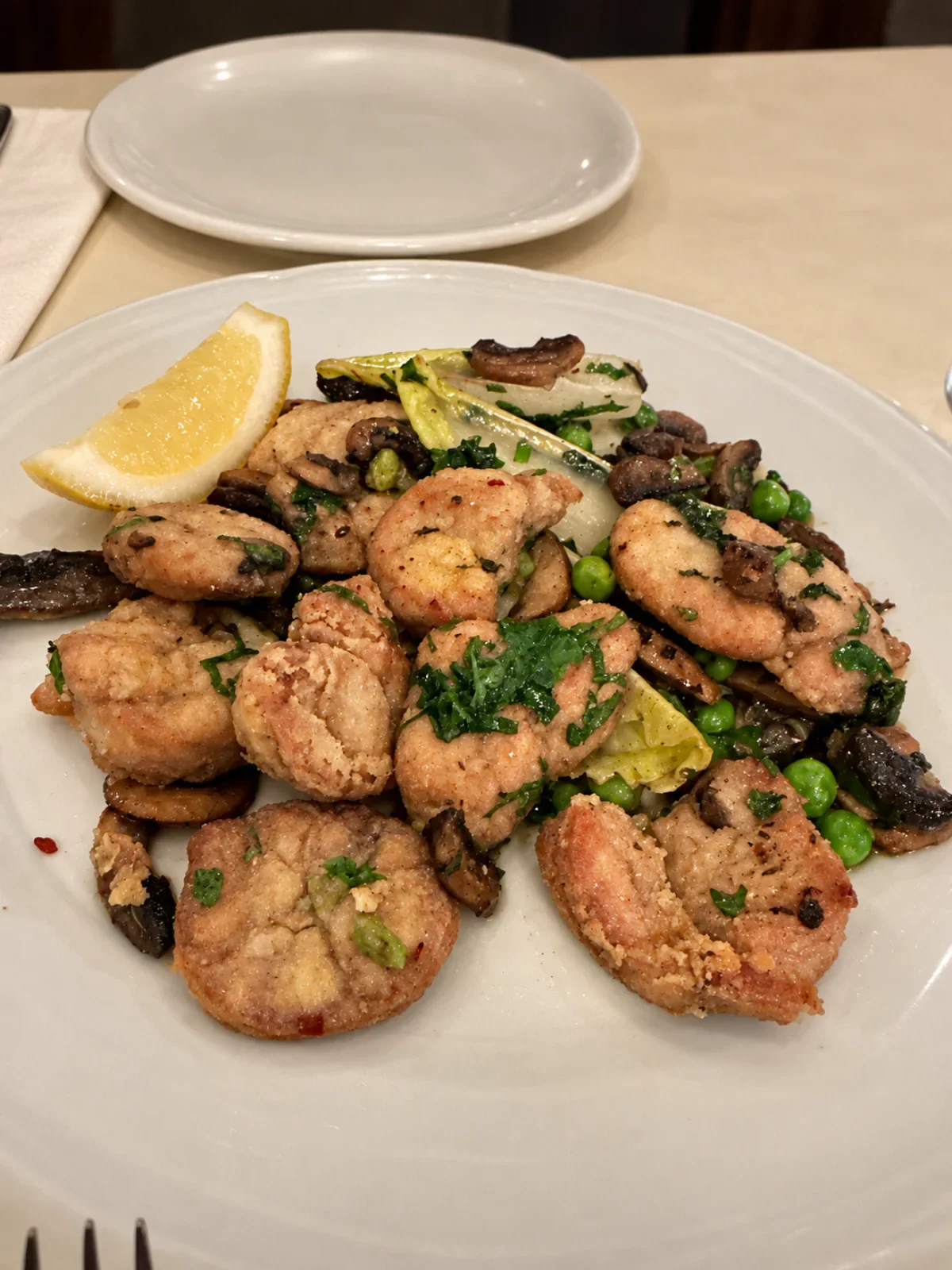 Mollejas in Padella e Piselli at La Alacena Trattoria